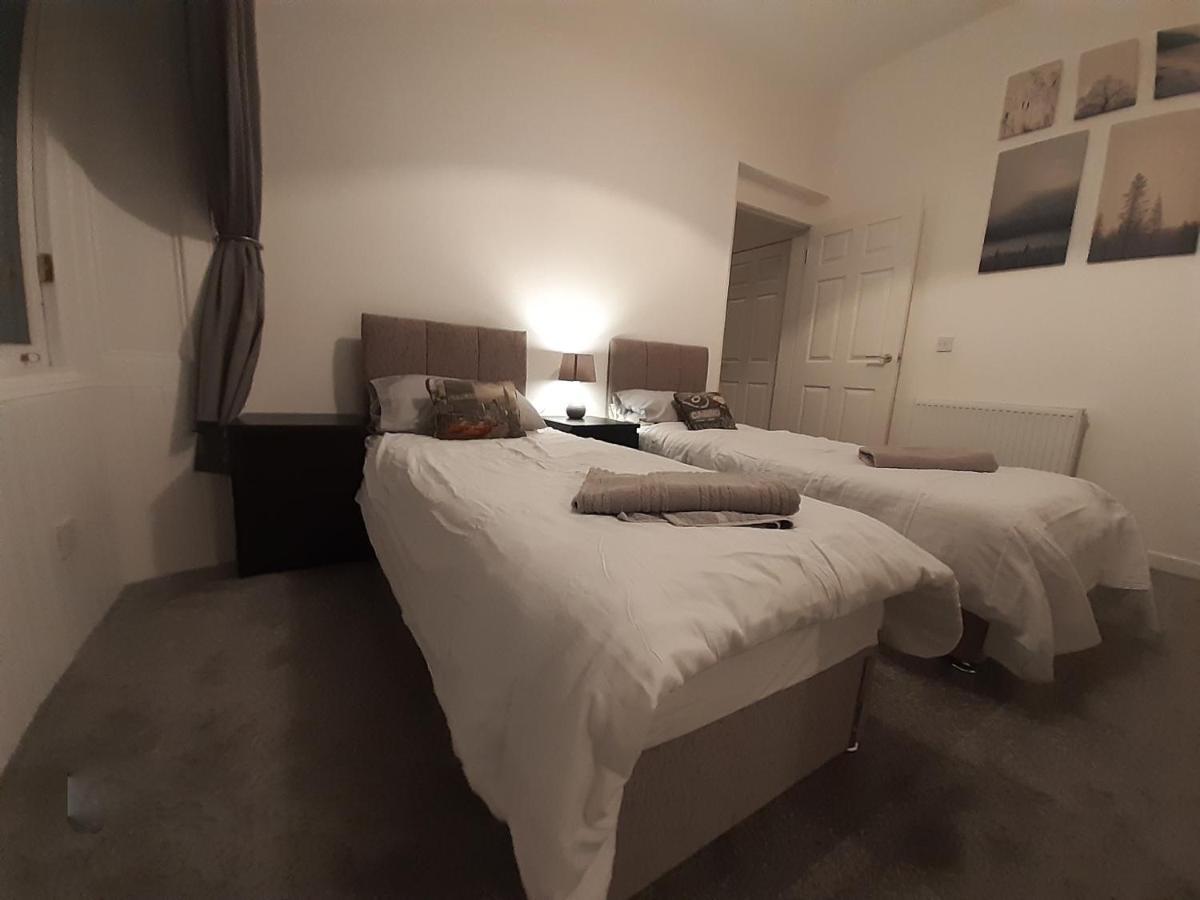 Carvetii - Edward House A - 2 Dbl Bed 1St Floor Flat Apartamento Dunfermline Exterior foto